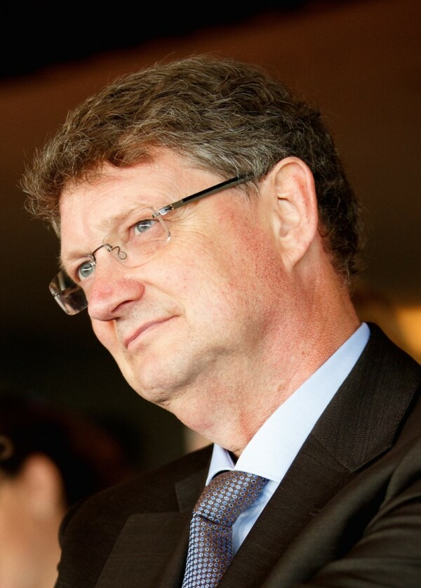 H.J.Sluiter